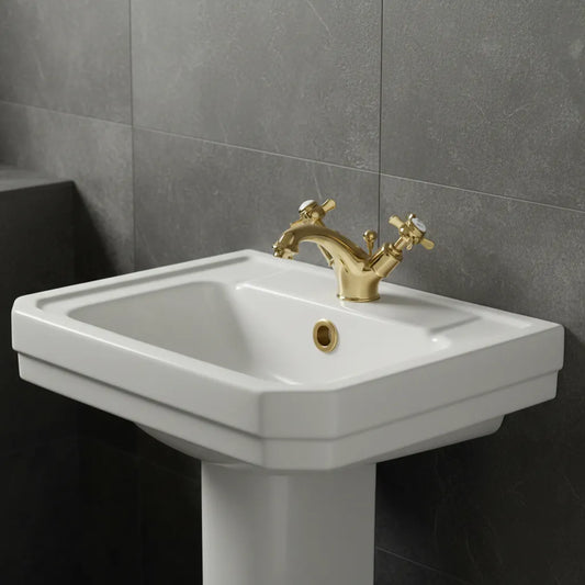 Traditional Mono Basin Mixer Tap with Pop-up Waste - Polished Gold Traditional Mono Basin Mixer Tap with Pop-up Waste