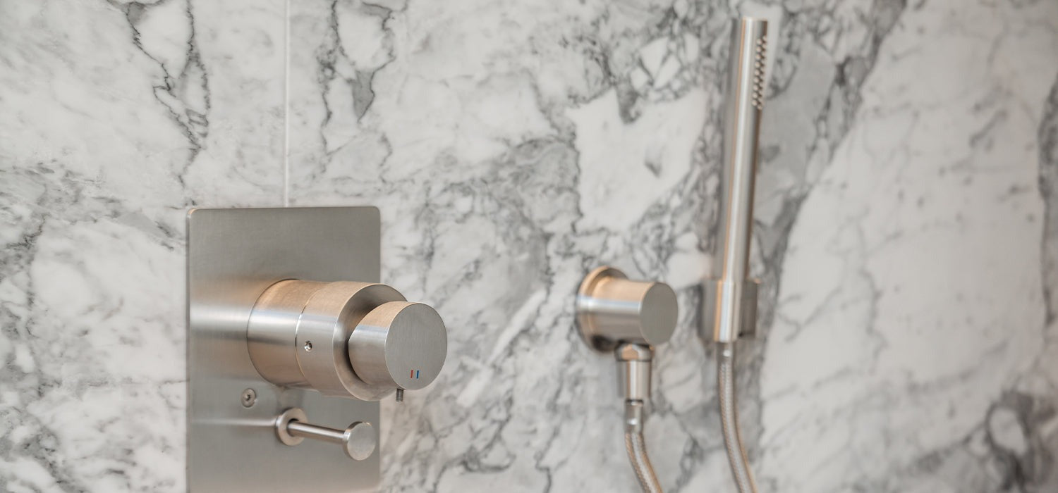 How a Shower Valve Elevates Your Gold Bathroom - Gold Bathroom UK