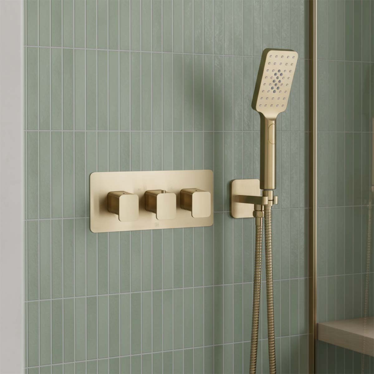 Concealed Thermostatic 3 Outlet Shower Valve Horizontal
